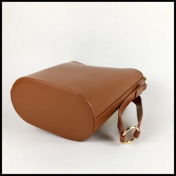 NEW PARIS Bucket Bag - Picture 4 of 8